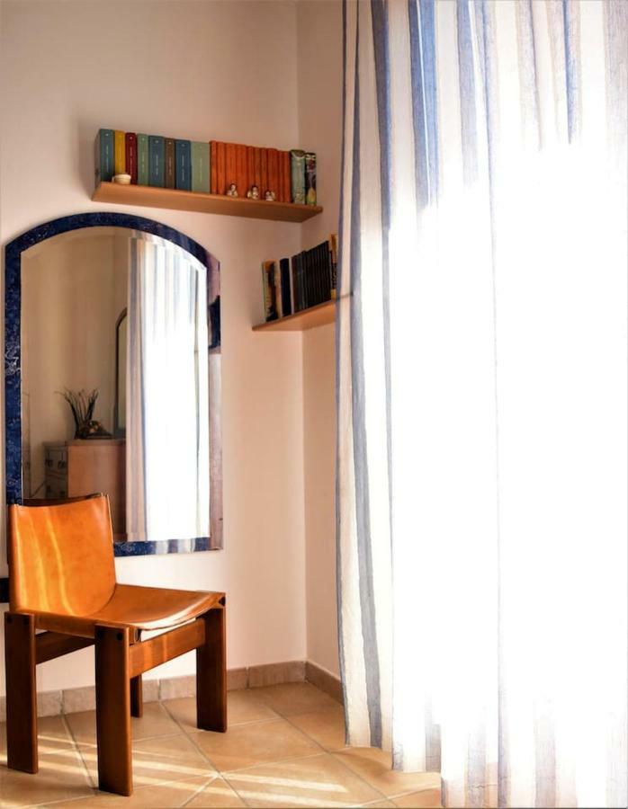 La Casa Del Viaggiatore Codrongianos Bagian luar foto
