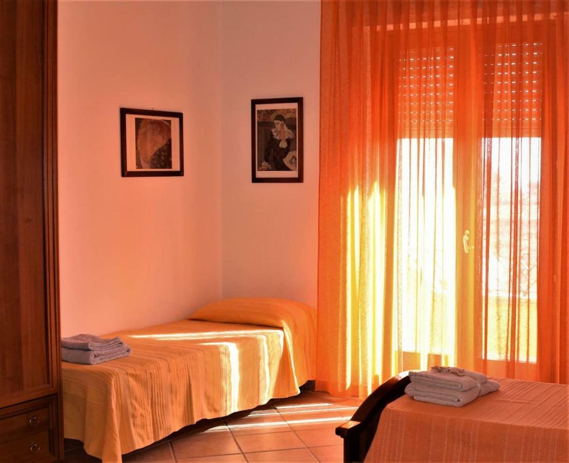 La Casa Del Viaggiatore Codrongianos Bagian luar foto